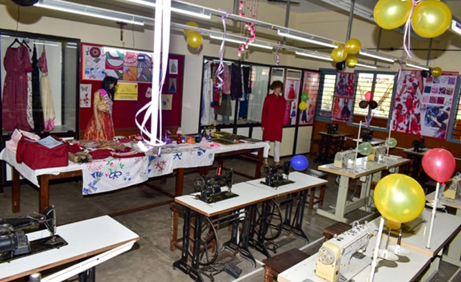 Fashion Designing Lab