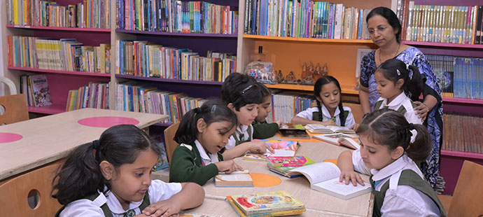 Library-with-Five-Thousand-Books